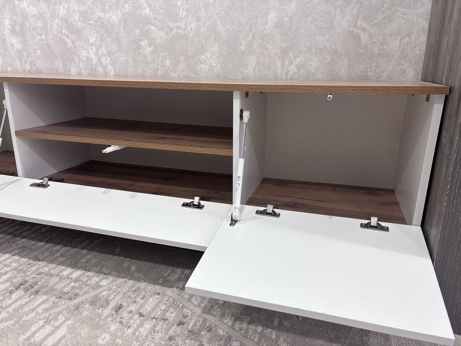 Напольная ТВ-тумба