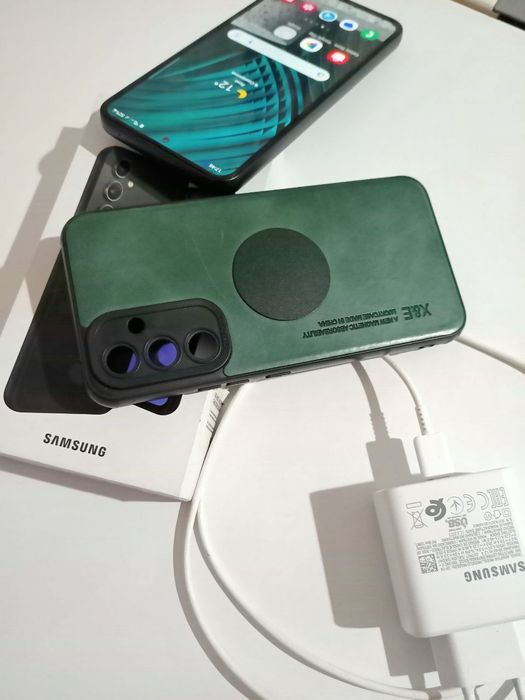 Samsung Galaxy A 54 / 5 G  256 g срочни сотилади