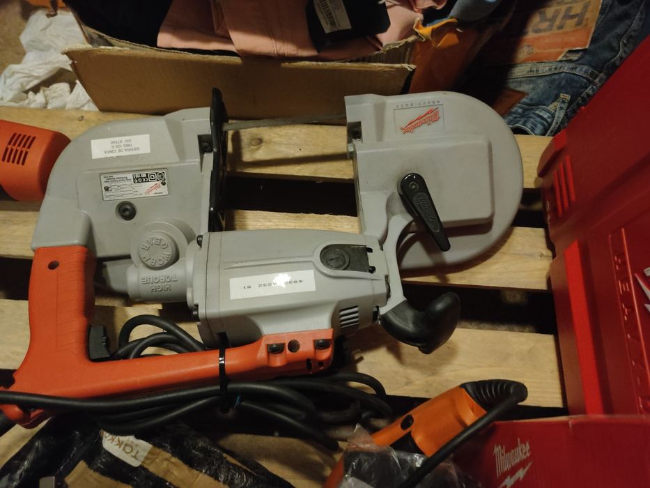 NOU 50% REDUS Milwaukee HBS 120 E