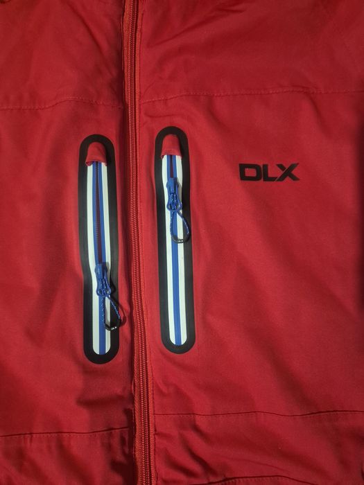 Страхотно Ски/сноуборд яке DLX 20000 мм воден стълб. Размер М.