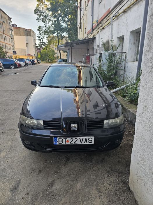 Seat Leon 2002 benzină, 664 € — imagine 1