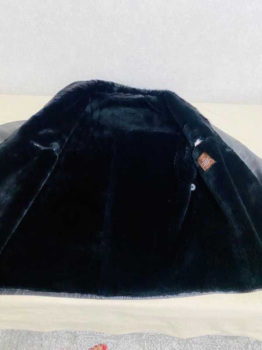 Мужскую дубленку