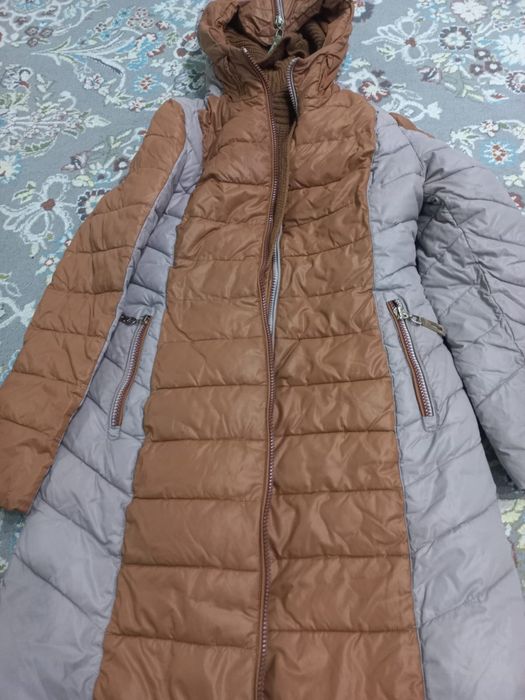 Куртка теплая в хорошем состояние