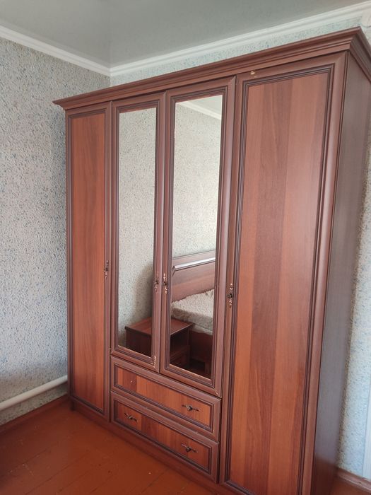 Спальный гарнитур