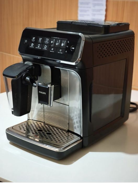 Vând espressor Philips
