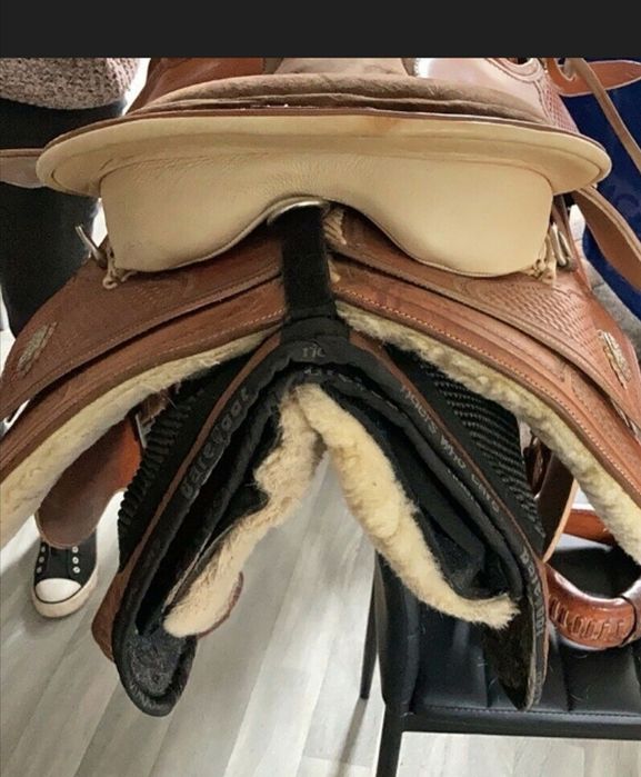 Седло за кон Barefoot Sattel Missoua Nut Baumlos Leder