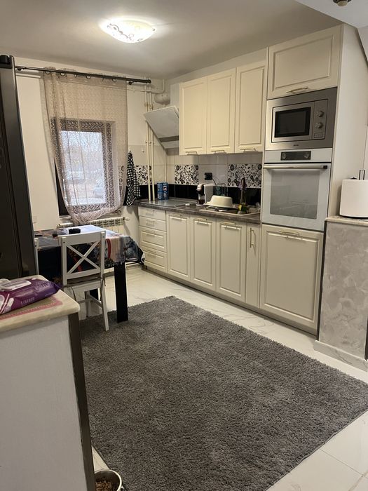 Vand apartament Craiovita Noua