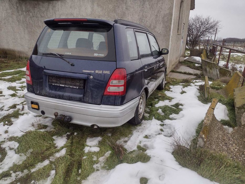 Продавам daihatsu gran move на части 1.6 бензин