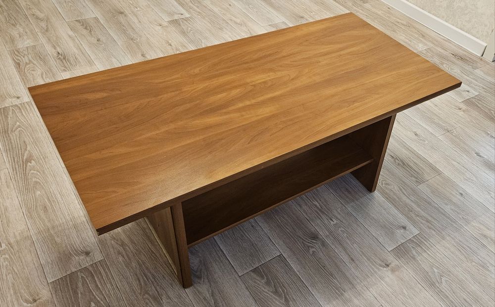 Столик журнальный