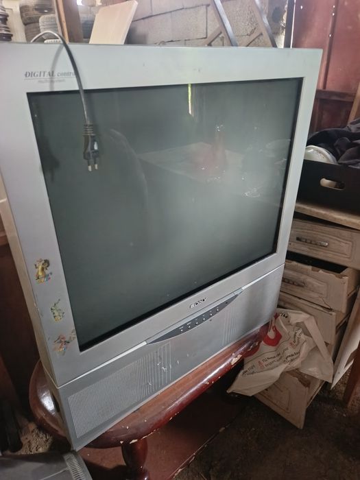 Телевизор рабочий