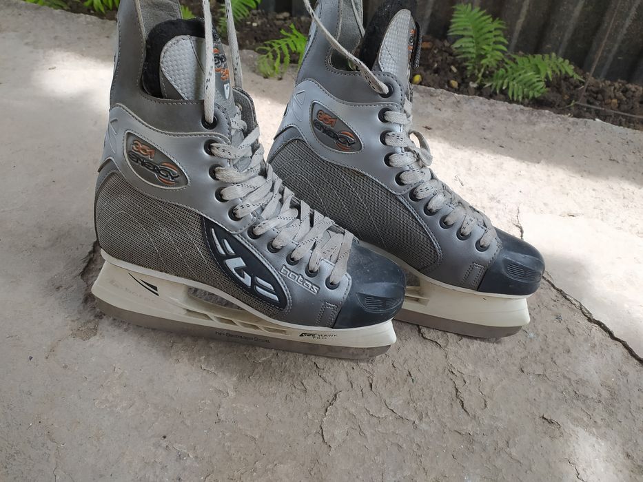 Продам коньки мужские