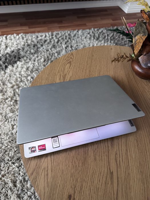 Laptop Lenovo IdeaPad 5 Pro Ryzen 5 / 16GB RAM / 1TB SSD / AMD Radeon