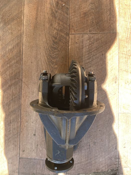 Продам редуктор б/у