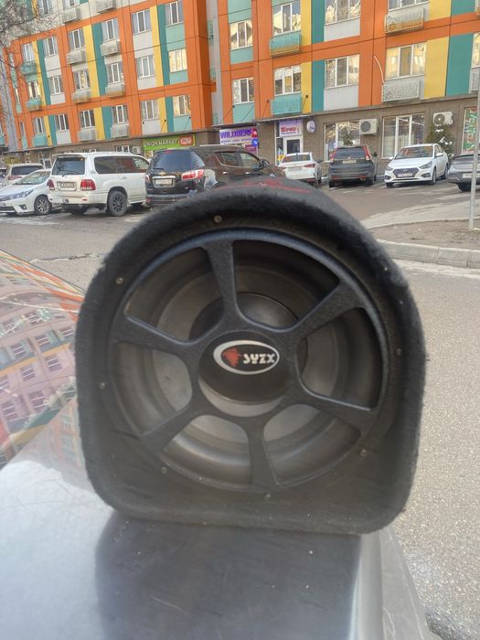 Продам Саббуфер SYZX