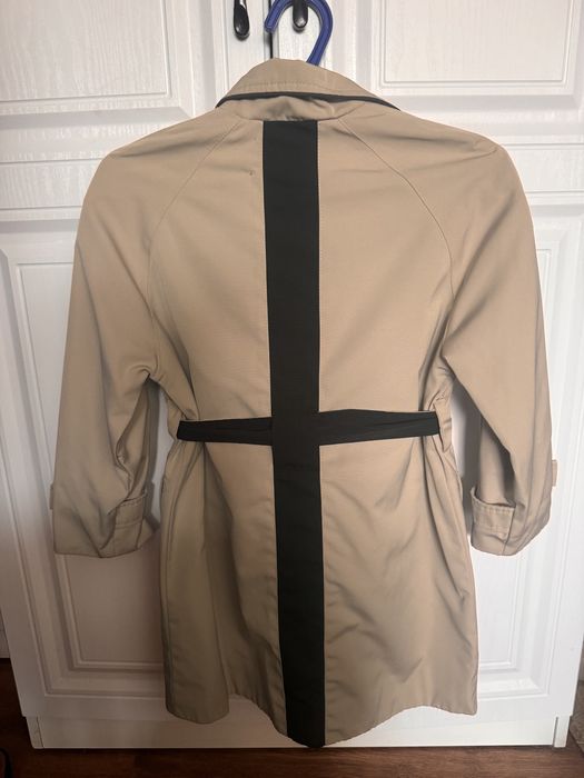 Продам плащ (тренч) на девочку