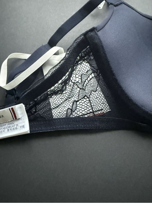 Сутиен Tommy Hilfiger /70C, 70D, 75A, 75В/