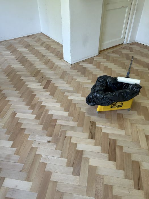 Rașchetare parchet/Recondiționare parchet/Montaj parchet / Chituire parchet