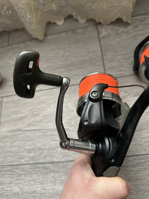 2 mulinete okuma Dci 80 impecabile