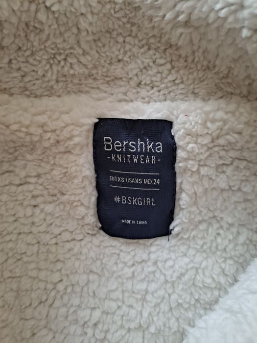 Дамска жилетка/яке " Bershka"