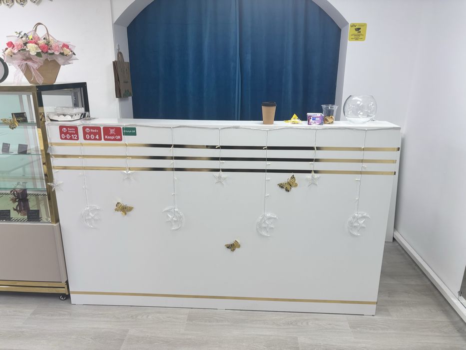 Витринный холодильник,Ресепшн,Полка