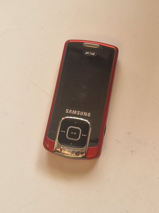 Telefon Samsung SGH-7330, dungi pe display
