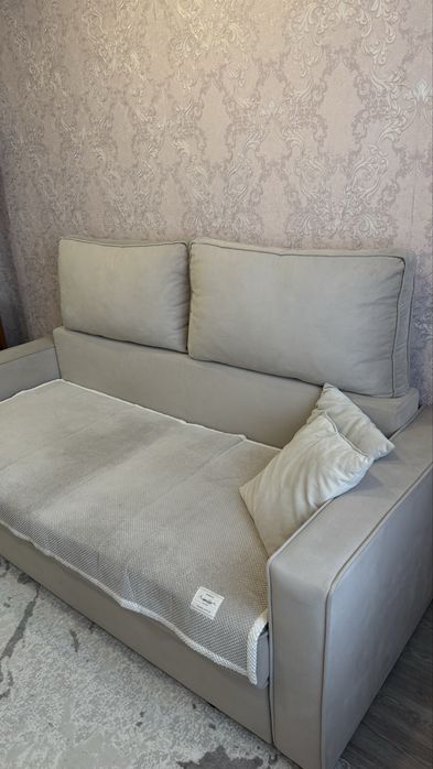 Продам диван в отличном  состоянии
