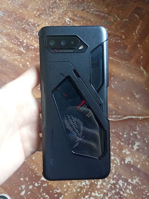 ASUS ROG Phone 5s