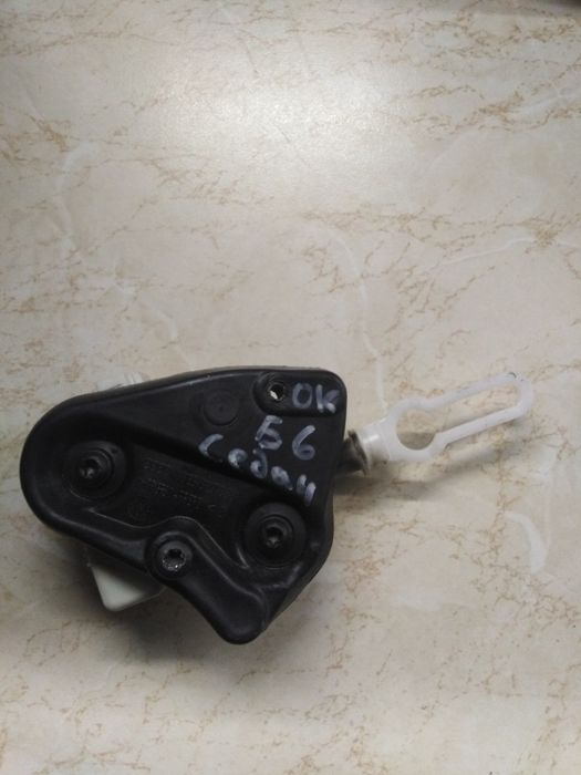 Машинка за централно заключване на багажник AUDI A4B6