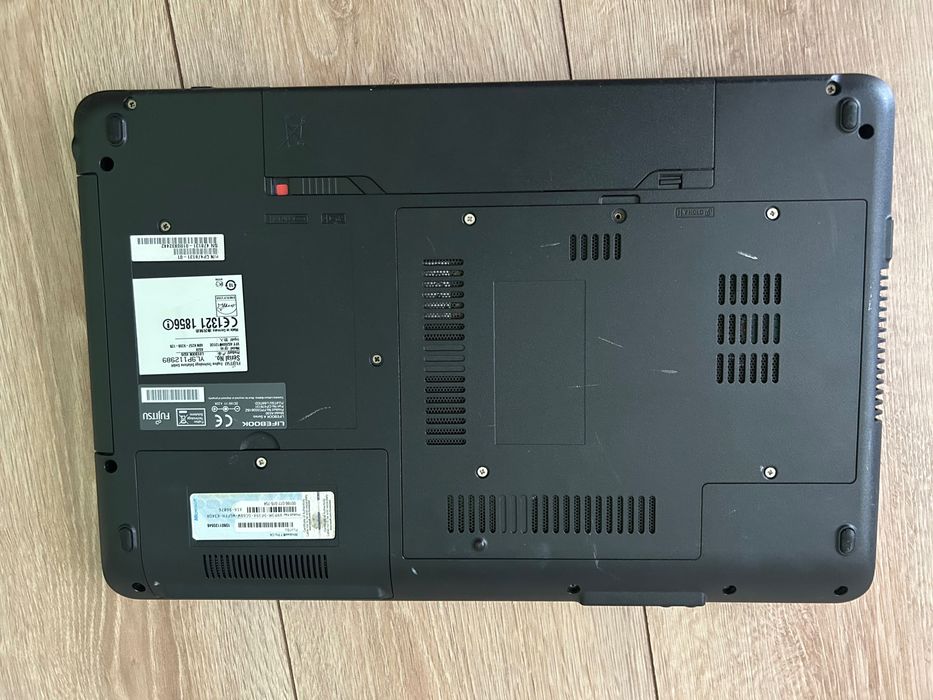 Лаптоп Fujitsu LIFEBOOK A530