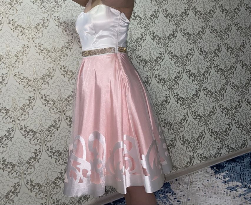 Платье вечерное