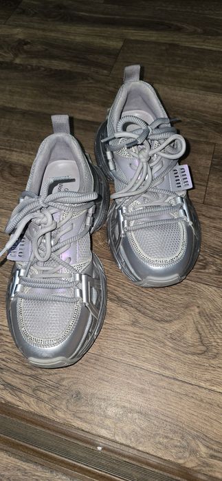 Женский обувь кроссовки