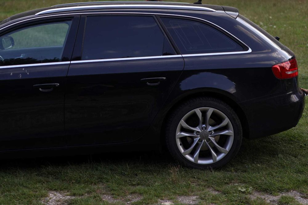 De vanzare Audi A4 B8 2011 2.0 CAGA 143 cai