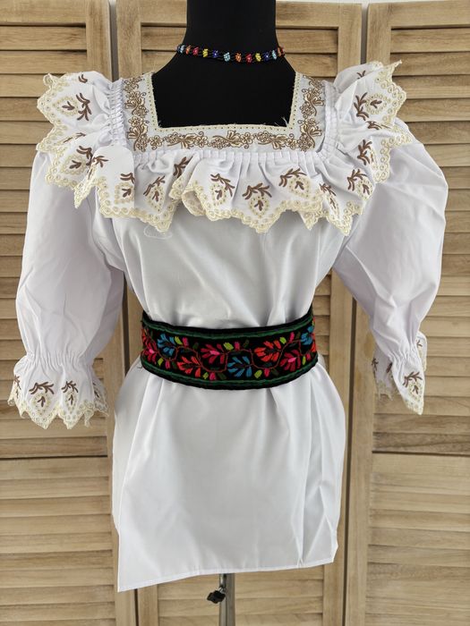 Camasi traditionale de Maramures pentru femei