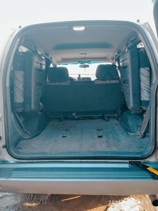 Тойота  Ленд Крузер Прадо