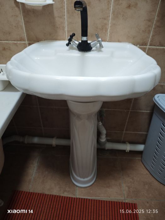 Раковина в хорошем состоянии