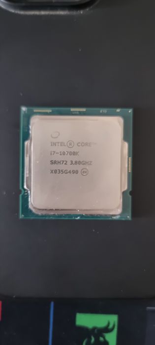 Procesor i7-10700K