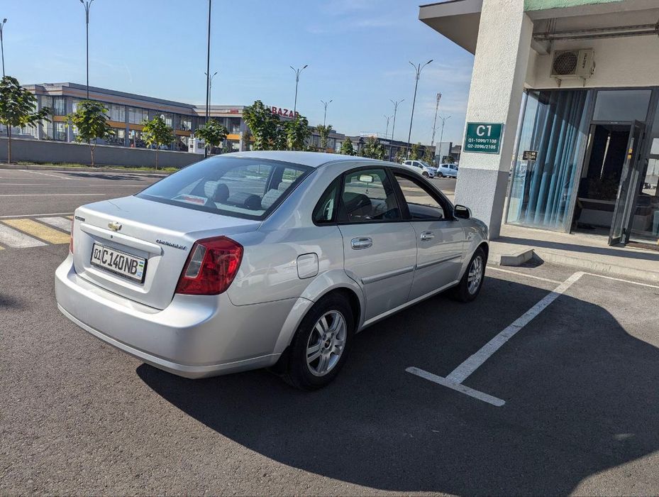 Chevrolet Lacetti 1.8 AT