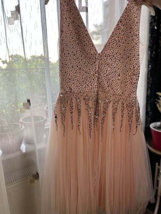 Rochie ocazie, scurtă impecabilă