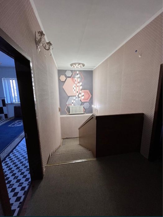 Дом посуточно до 60 человек,центр