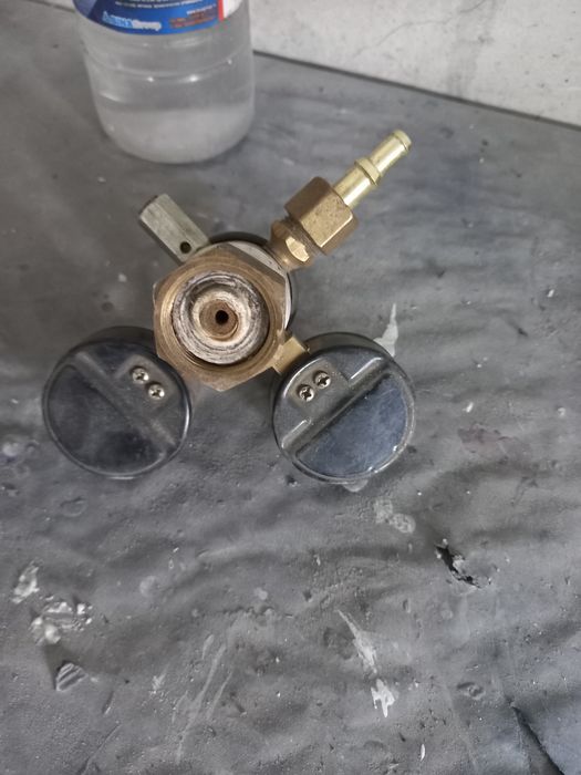 сварочно-газовый редуктор