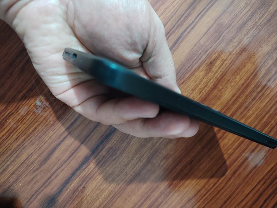 Redmi 15.     8/256 taligi idiyalni