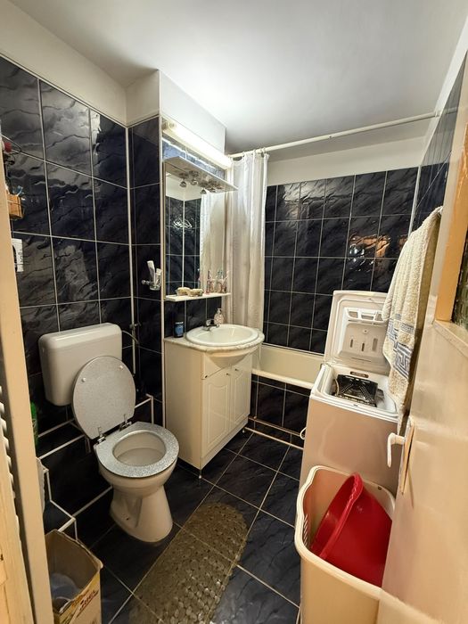 Vand Apartament 3 camere M16