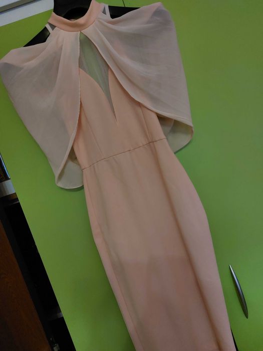 Нова официална рокля