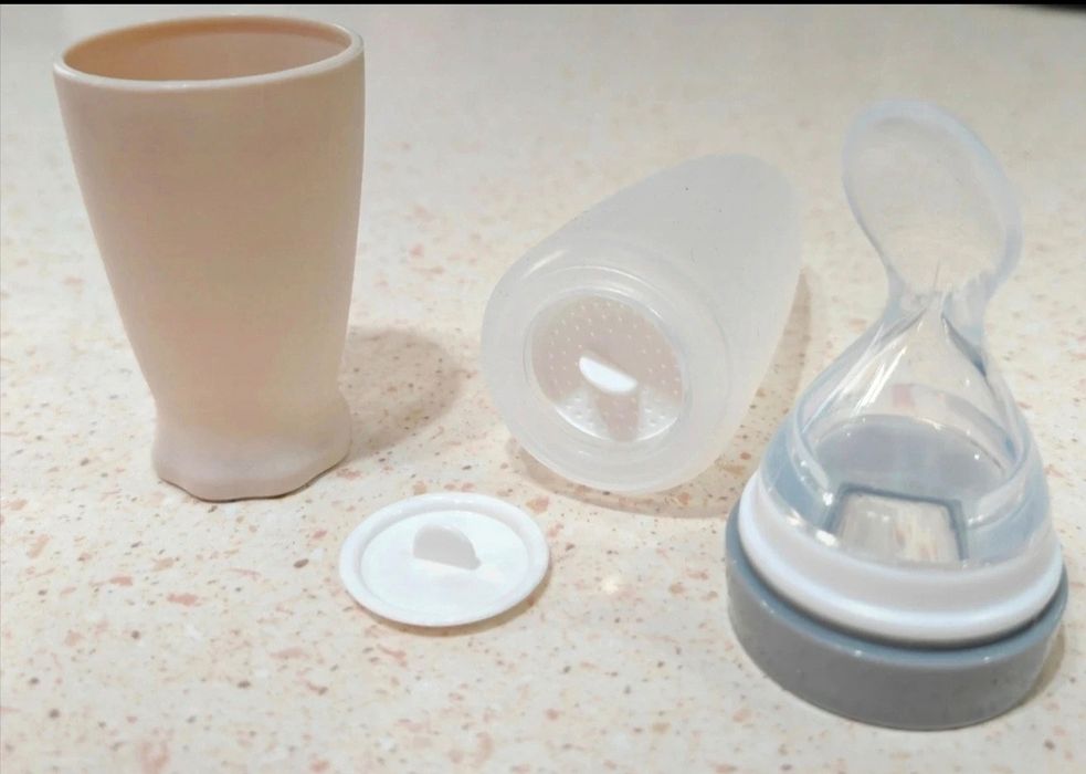 Lingurita de silicon cu rezervor pentru piureuri