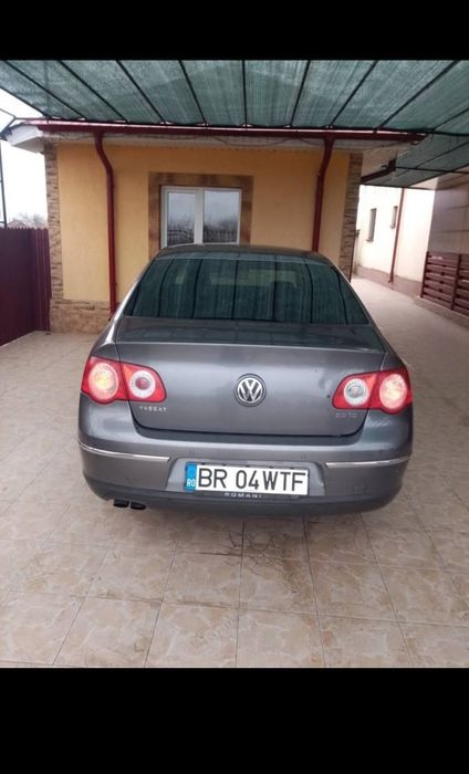 Vând Volkswagen Passat B6l