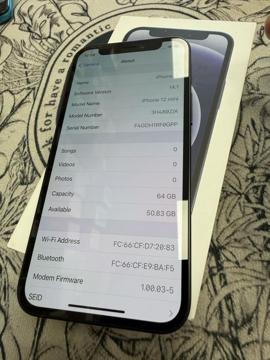 iPhone 12 Mini 64gb - перфектни, комплект, 100% батерия