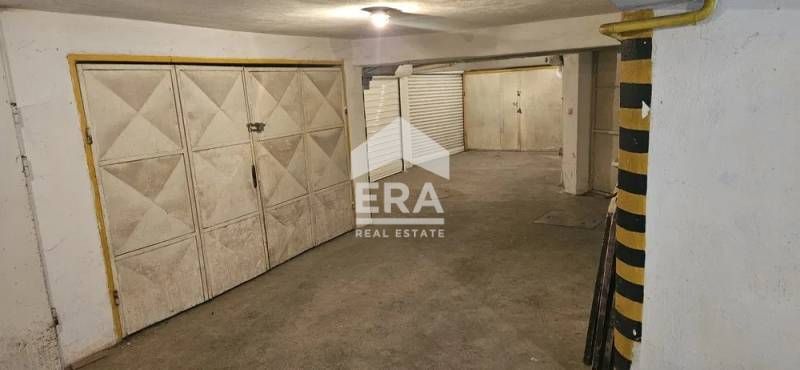 Продава се Гараж / Паркомясто в Варна, Център - 19 кв.м за 738 €/кв.м - Снимка #4