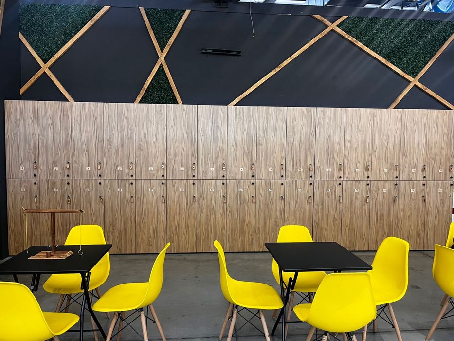 Продам шкафы для гардероба