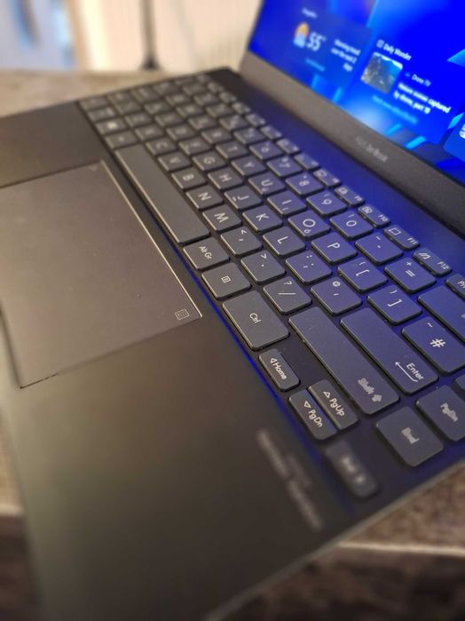 Laptop Asus ZenBook 13 OLED
