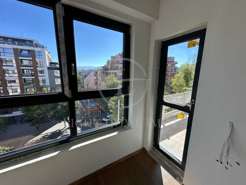 Продава се Тристаен апартамент в Пловдив, Кършияка - 92 кв.м за 898 €/кв.м - Снимка #5